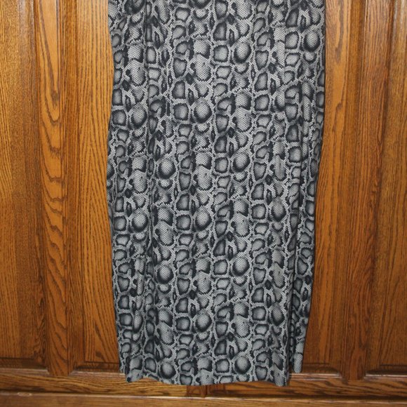 DESIGNER FATTANEH BAHARI ANIMAL PRINT SLEEVELESS DRESS w/MATCHING BLACK COAT 12 - Picture 10 of 15